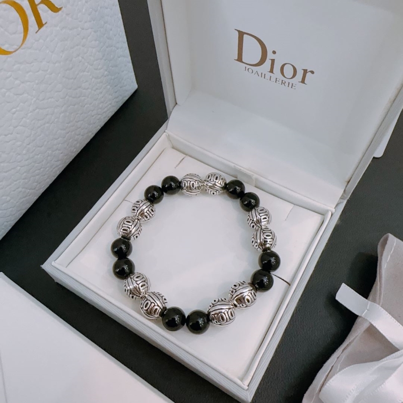 chr1st1an D10r bracelets